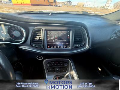 2017 Dodge Challenger GT AWD   - Photo 11 - Saint Cloud, MN 56301