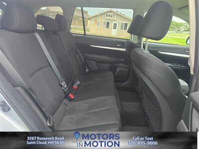 2014 Subaru Outback 2.5i Premium AWD   - Photo 16 - Saint Cloud, MN 56301