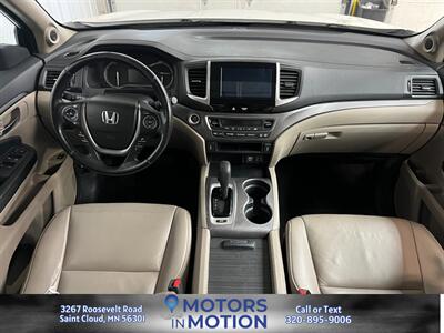 2016 Honda Pilot EX-L AWD w/Sunroof   - Photo 11 - Saint Cloud, MN 56301