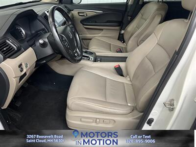 2016 Honda Pilot EX-L AWD w/Sunroof   - Photo 9 - Saint Cloud, MN 56301