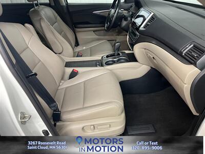 2016 Honda Pilot EX-L AWD w/Sunroof   - Photo 16 - Saint Cloud, MN 56301