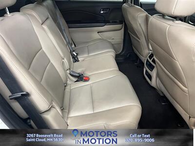 2016 Honda Pilot EX-L AWD w/Sunroof   - Photo 18 - Saint Cloud, MN 56301
