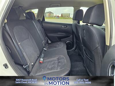 2015 Nissan Rogue Select S AWD   - Photo 15 - Saint Cloud, MN 56301