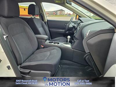 2015 Nissan Rogue Select S AWD   - Photo 16 - Saint Cloud, MN 56301