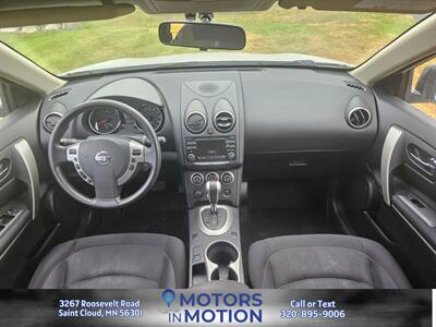 2015 Nissan Rogue Select S AWD   - Photo 9 - Saint Cloud, MN 56301