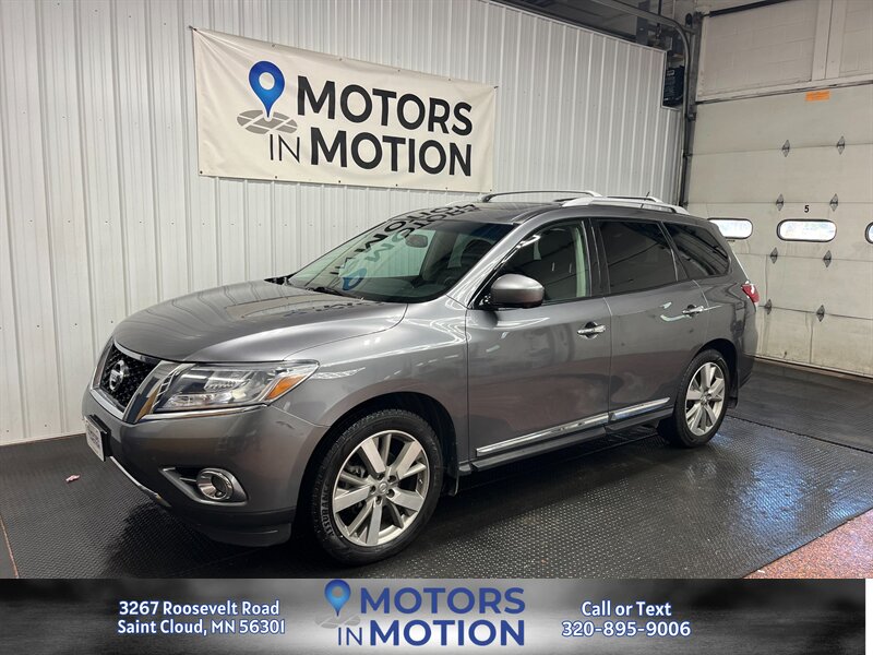2016 Nissan Pathfinder Platinum V6 4WD w/Sunroof  