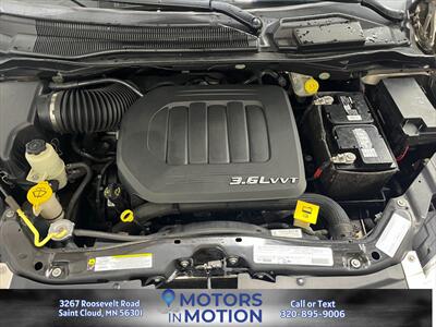 2012 Chrysler Town and Country Touring FWD   - Photo 21 - Saint Cloud, MN 56301