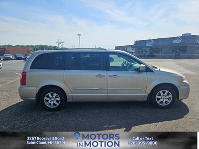 2012 Chrysler Town and Country Touring   - Photo 6 - Saint Cloud, MN 56301