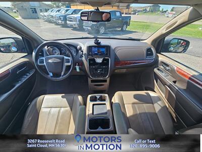 2012 Chrysler Town and Country Touring   - Photo 10 - Saint Cloud, MN 56301