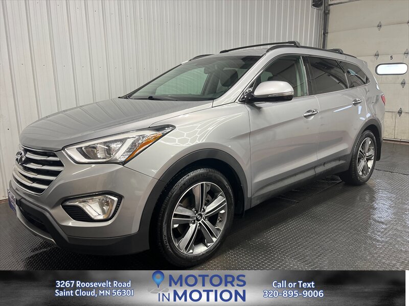 2015 Hyundai Santa Fe GLS's photo