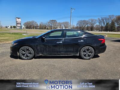 2017 Nissan Maxima Platinum w/Sunroof - Photo 2 - Saint Cloud, MN 56301