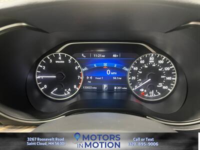 2017 Nissan Maxima Platinum w/Sunroof - Photo 14 - Saint Cloud, MN 56301