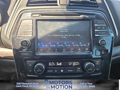 2017 Nissan Maxima Platinum w/Sunroof - Photo 12 - Saint Cloud, MN 56301