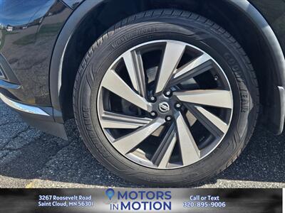 2017 Nissan Murano Platinum AWD - Photo 9 - Saint Cloud, MN 56301