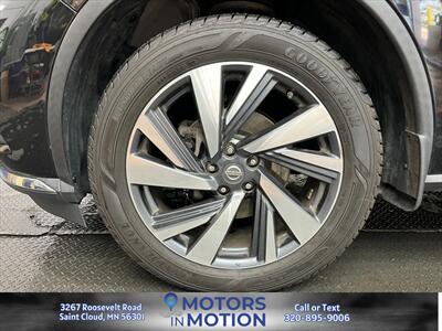 2017 Nissan Murano Platinum AWD - Photo 9 - Saint Cloud, MN 56301