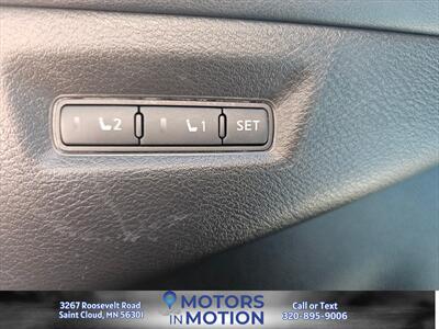 2017 Nissan Murano Platinum AWD - Photo 14 - Saint Cloud, MN 56301
