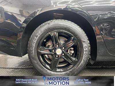 2021 Chevrolet Malibu LS - Photo 9 - Saint Cloud, MN 56301