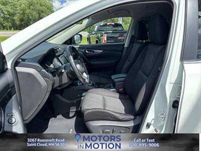 2019 Nissan Rogue SV AWD - Photo 9 - Saint Cloud, MN 56301