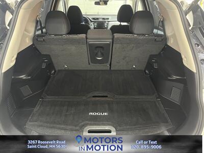 2019 Nissan Rogue SV AWD   - Photo 17 - Saint Cloud, MN 56301