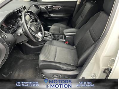 2019 Nissan Rogue SV AWD   - Photo 15 - Saint Cloud, MN 56301