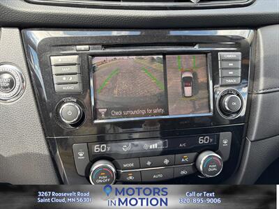 2019 Nissan Rogue SV AWD - Photo 15 - Saint Cloud, MN 56301