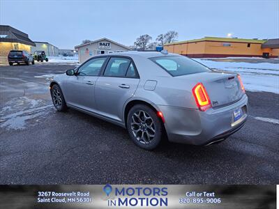 2018 Chrysler 300 S AWD w/Sunroof - Photo 3 - Saint Cloud, MN 56301