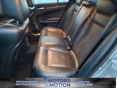 2018 Chrysler 300 S AWD w/Sunroof - Photo 15 - Saint Cloud, MN 56301