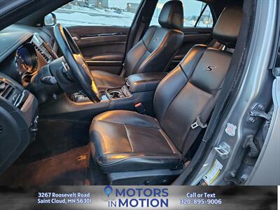 2018 Chrysler 300 S AWD w/Sunroof - Photo 14 - Saint Cloud, MN 56301