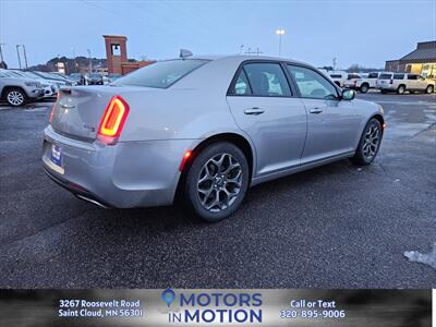 2018 Chrysler 300 S AWD w/Sunroof - Photo 5 - Saint Cloud, MN 56301