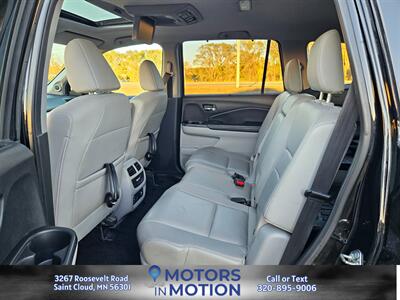 2016 Honda Pilot EX-L w/RES AWD w/Sunroof   - Photo 11 - Saint Cloud, MN 56301