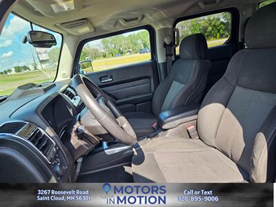 2009 Hummer H3T   - Photo 9 - Saint Cloud, MN 56301