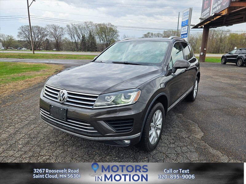 2015 Volkswagen Touareg V6 Sport AWD  