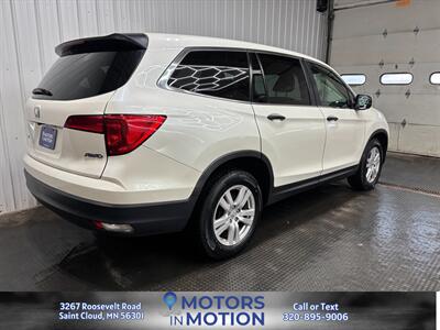 2018 Honda Pilot LX AWD   - Photo 5 - Saint Cloud, MN 56301