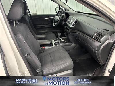 2018 Honda Pilot LX AWD   - Photo 17 - Saint Cloud, MN 56301