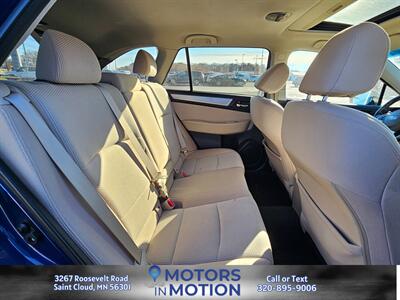 2015 Subaru Outback 2.5i Premium AWD w/Sunroof   - Photo 16 - Saint Cloud, MN 56301