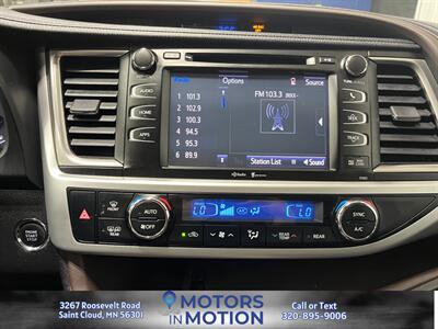 2014 Toyota Highlander XLE AWD w/Sunroof   - Photo 14 - Saint Cloud, MN 56301