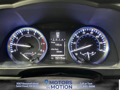 2014 Toyota Highlander XLE AWD w/Sunroof   - Photo 10 - Saint Cloud, MN 56301