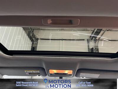 2014 Toyota Highlander XLE AWD w/Sunroof   - Photo 12 - Saint Cloud, MN 56301