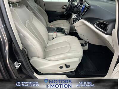 2017 Chrysler Pacifica Touring-L Plus - Photo 12 - Saint Cloud, MN 56301