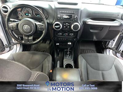 2016 Jeep Wrangler Unlimited Sahara   - Photo 12 - Saint Cloud, MN 56301