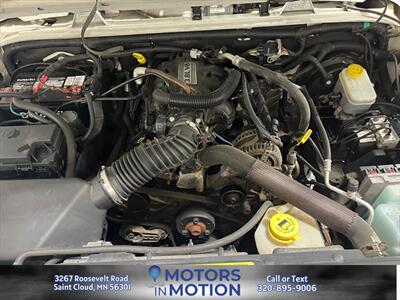 2010 Jeep Wrangler Unlimited Sport 4WD - Photo 19 - Saint Cloud, MN 56301