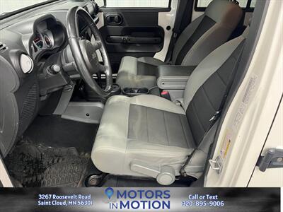 2010 Jeep Wrangler Unlimited Sport 4WD - Photo 14 - Saint Cloud, MN 56301