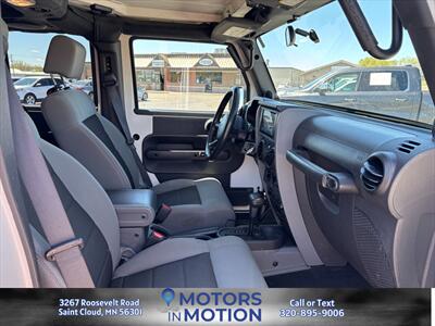 2010 Jeep Wrangler Unlimited Sport 4WD - Photo 9 - Saint Cloud, MN 56301