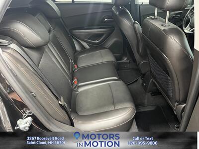 2020 Chevrolet Trax LT AWD   - Photo 17 - Saint Cloud, MN 56301