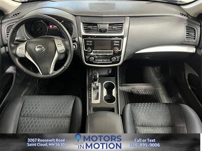 2018 Nissan Altima 2.5 SV   - Photo 11 - Saint Cloud, MN 56301