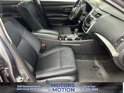 2018 Nissan Altima 2.5 SV   - Photo 14 - Saint Cloud, MN 56301
