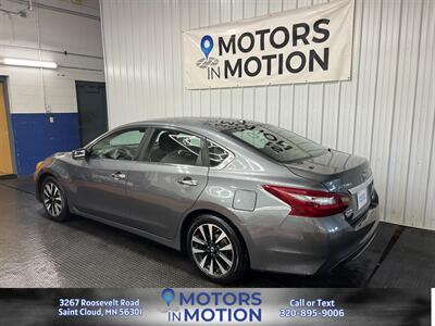 2018 Nissan Altima 2.5 SV   - Photo 8 - Saint Cloud, MN 56301