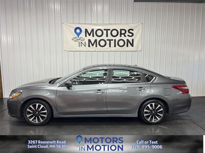 2018 Nissan Altima 2.5 SV   - Photo 2 - Saint Cloud, MN 56301