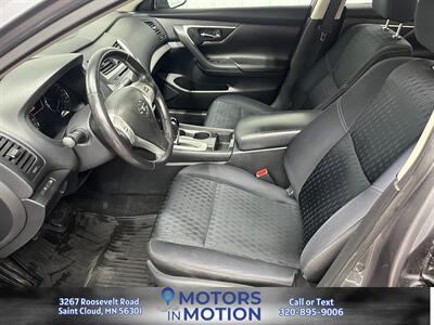 2018 Nissan Altima 2.5 SV   - Photo 9 - Saint Cloud, MN 56301