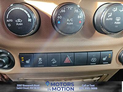 2018 Jeep Wrangler JK Unlimited Sahara 4x4   - Photo 12 - Saint Cloud, MN 56301